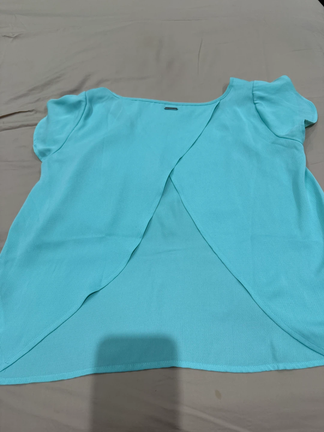 Guess Blue Flutter Sleeve Top - photo 3