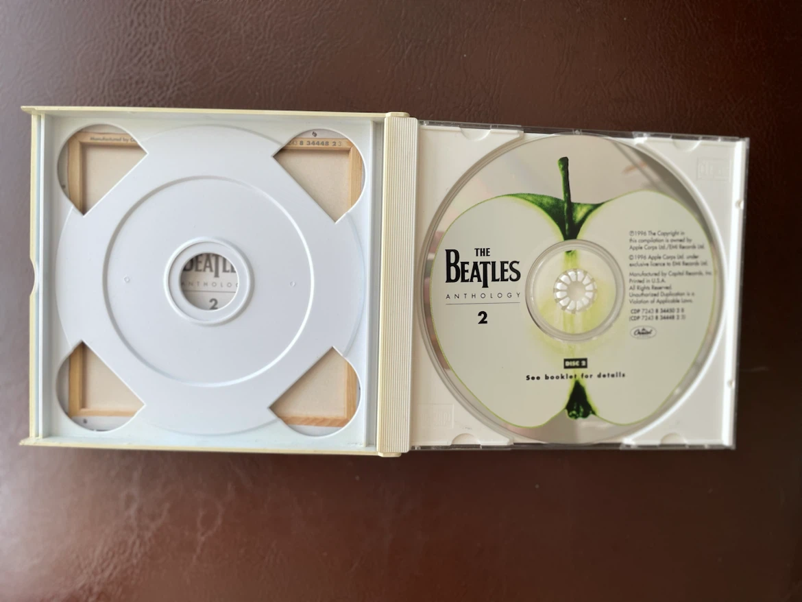 The Beatles Anthology 2 Cd Set - photo 5
