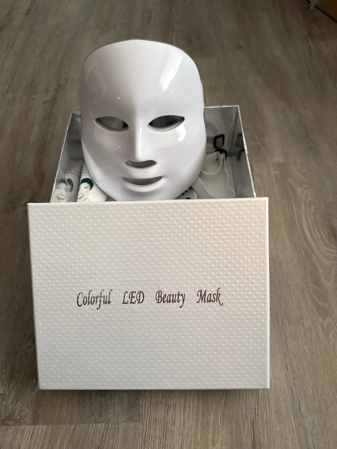 *BRAND NEW *Colorful LED Beauty Mask with Remote and Manual