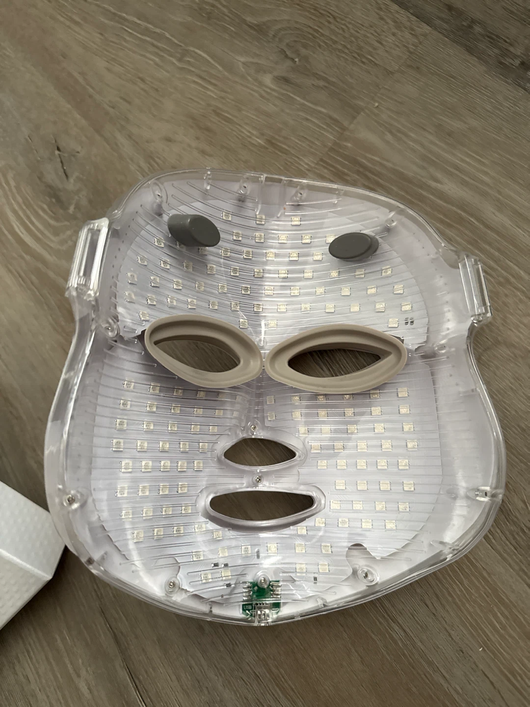 *BRAND NEW *Colorful LED Beauty Mask with Remote and Manual - photo 3