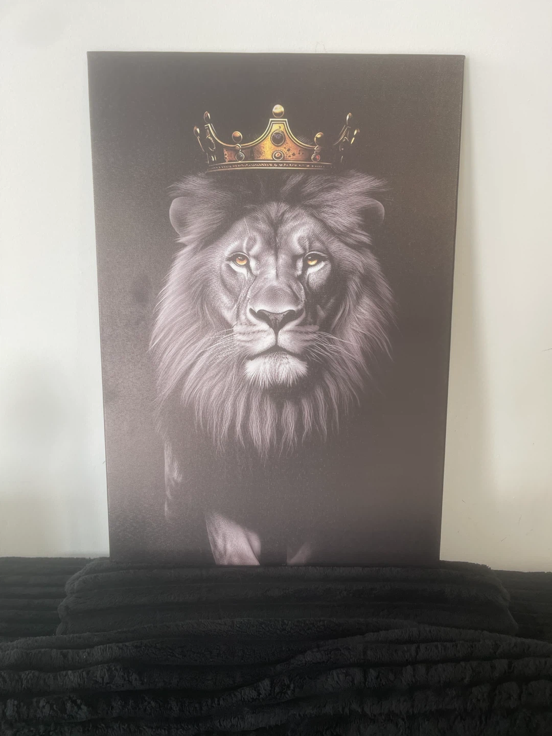 Canvas Wall Art - Lion with Crown