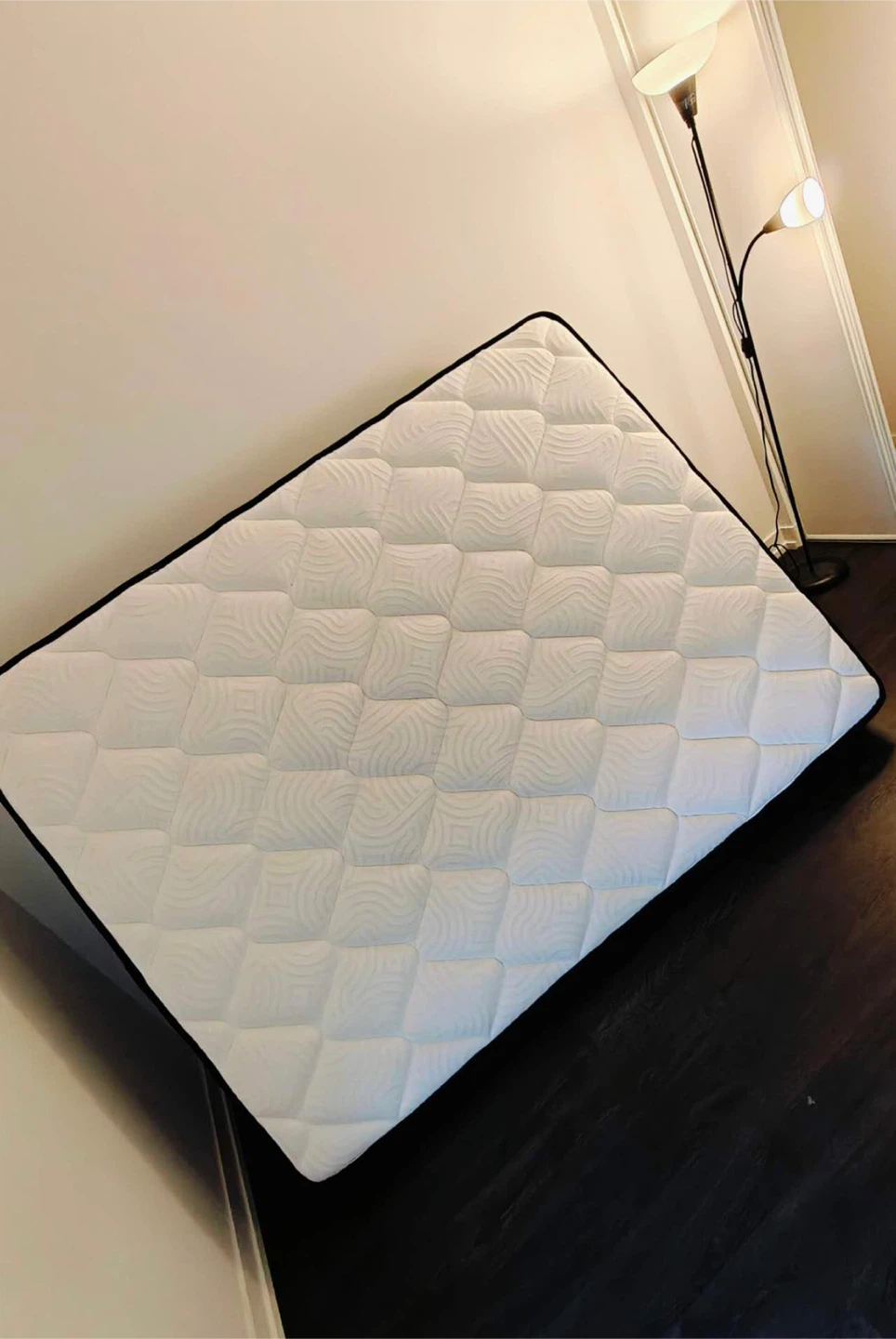 like 🆕- White Queen Size Mattress