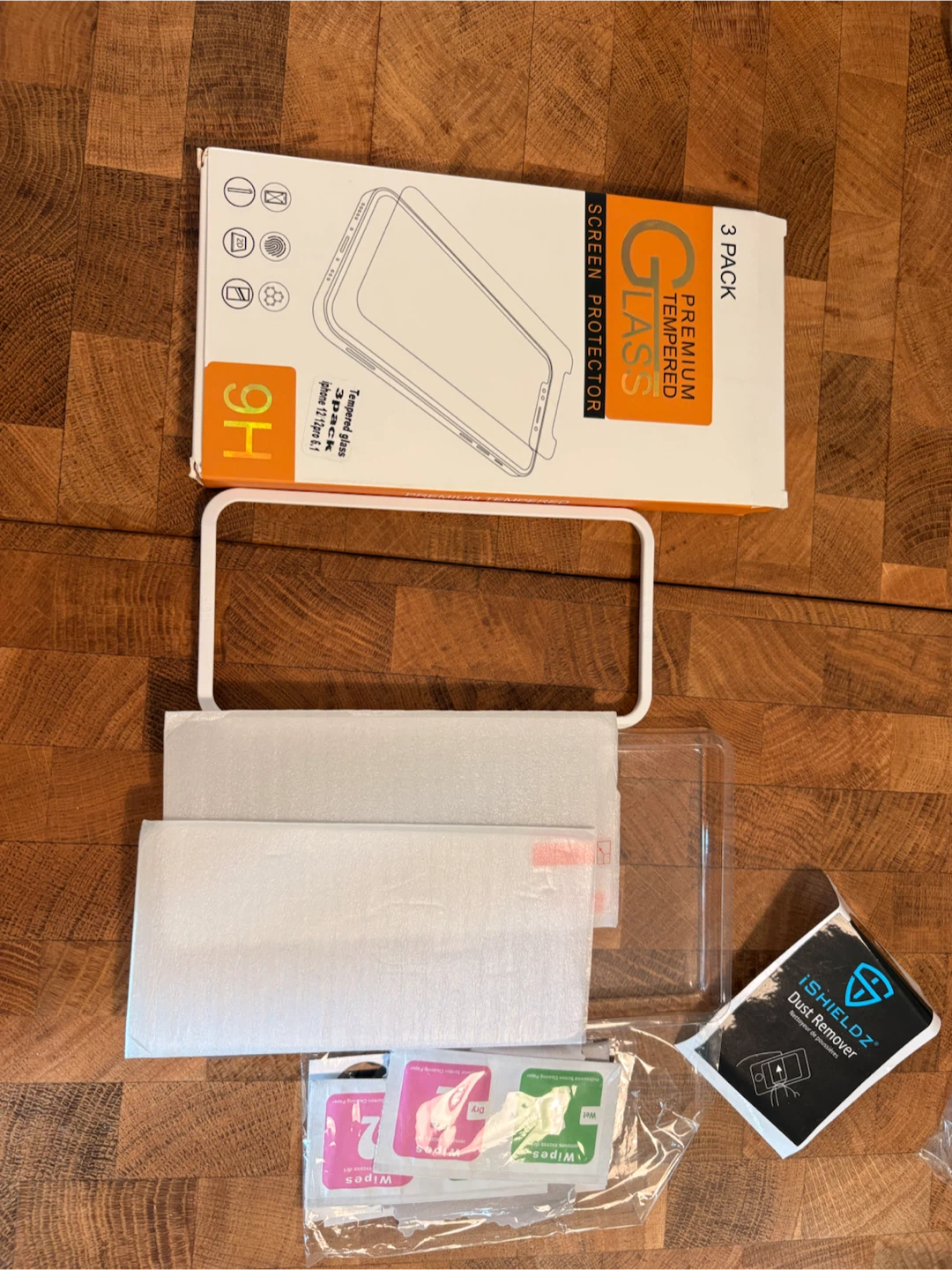 iPhone 12/12 Pro Screen Protector 3-Pack - photo 2