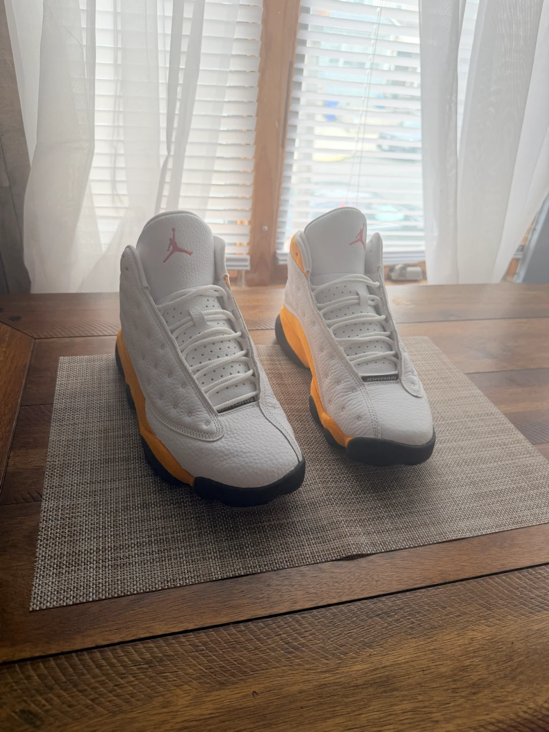Air Jordan 13 Retro White Yellow - photo 3