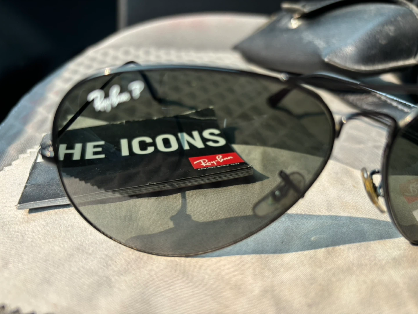 Ray-Ban Aviator Sunglasses with Case - photo 3