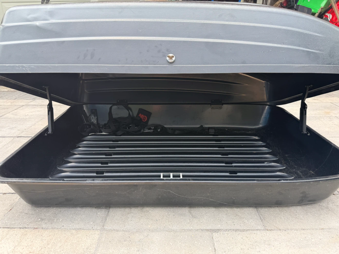 Swiss Cargo Roof Box - photo 5