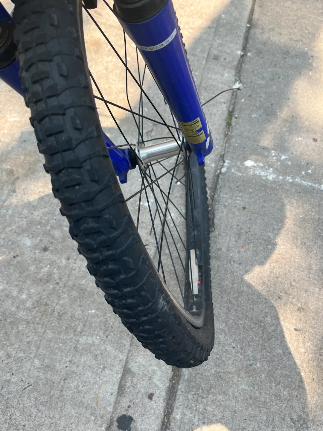 Specialized Hotrock 24 Mountain Bike - photo 2