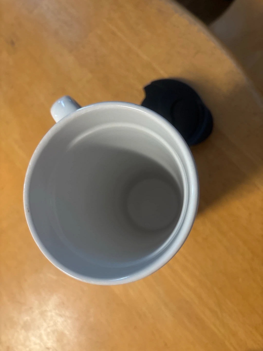 Travel Mug with "SIP HAPPENS" design - photo 2