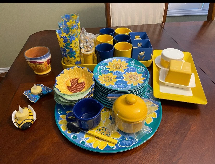 Sunflower Pattern Dinnerware Set - photo 2