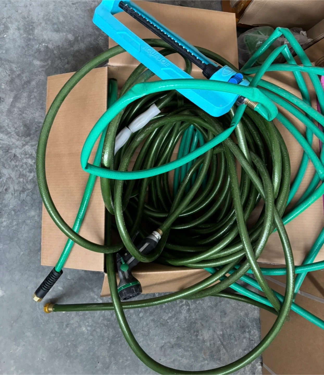 100 fts Garden Hose with Sprinkler and spray nozzle