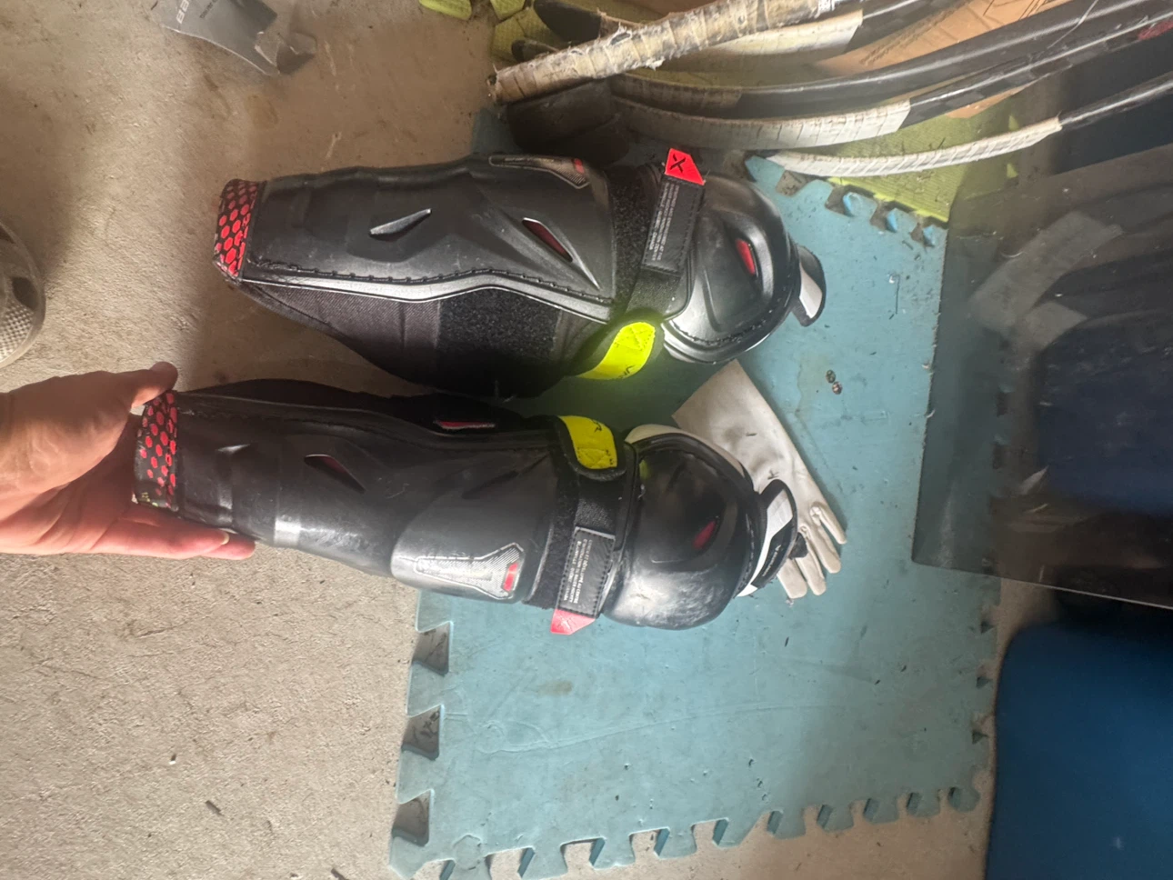 Bauer Hockey Shin Guards
