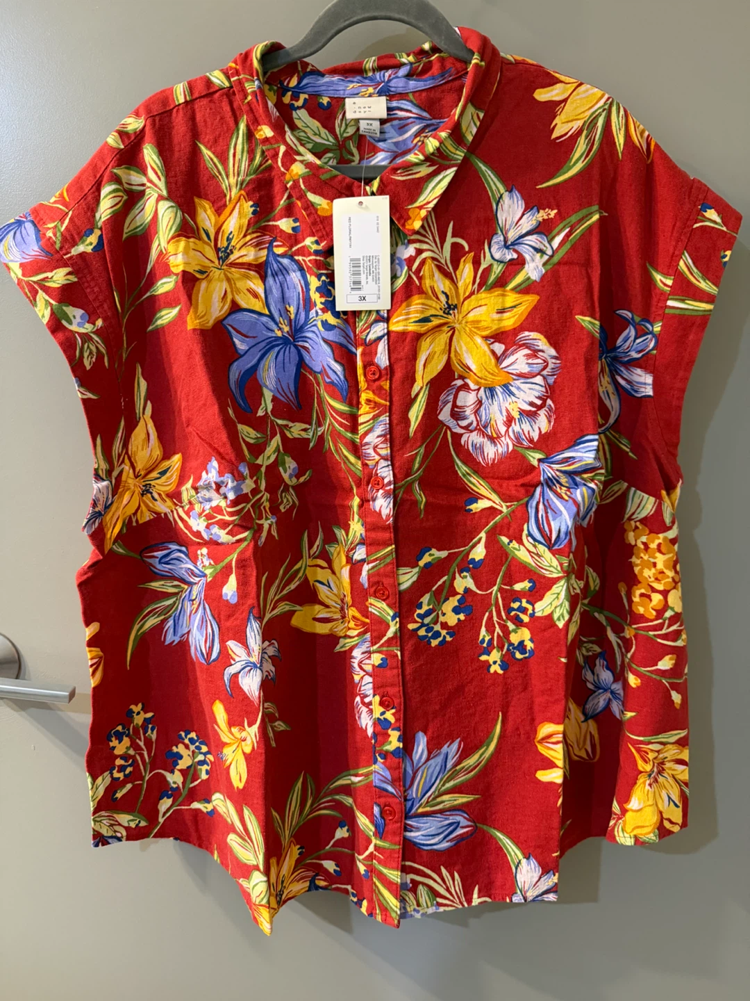 NWT Women’s 3X A New Day Red Floral Linen Blend Shirt