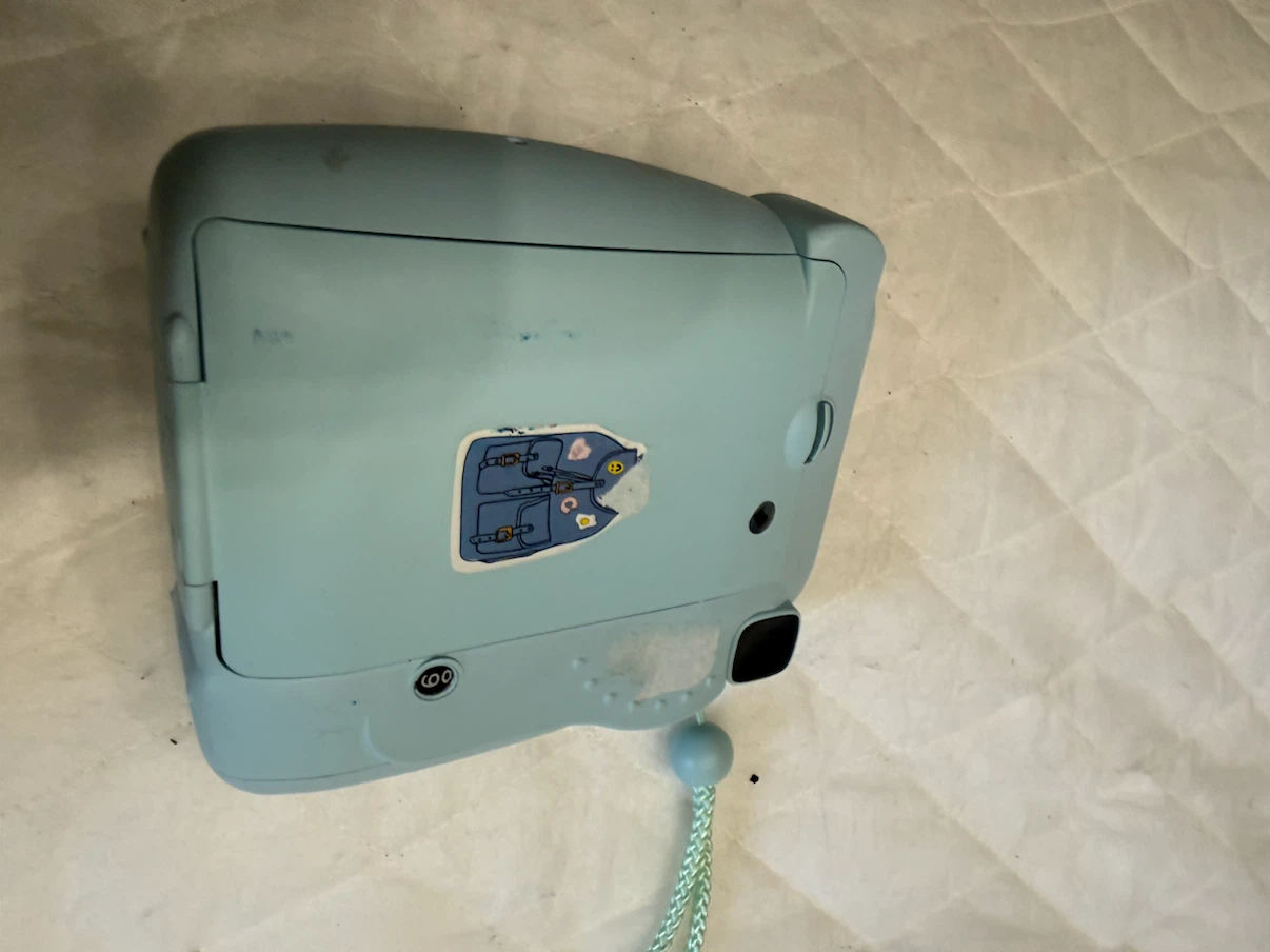 Fujifilm Instax Mini 8 Instant Camera - Light Blue - photo 3