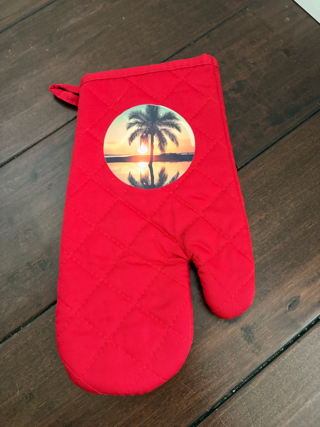 4 red & blue Oven Mitts with Designs - photo 3