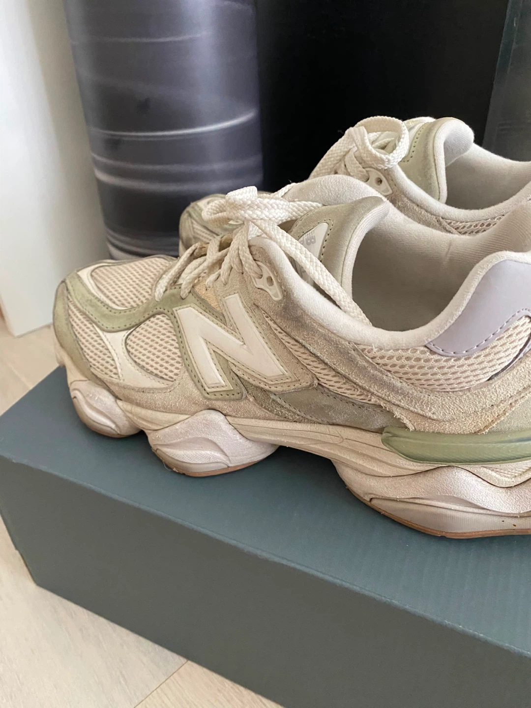New Balance 9060 Sneakers - Size 10