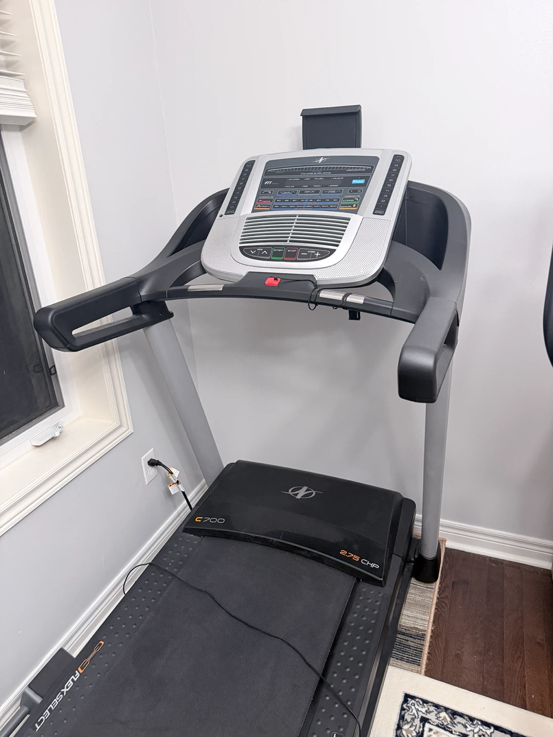 NordicTrack C700 Treadmill - photo 2