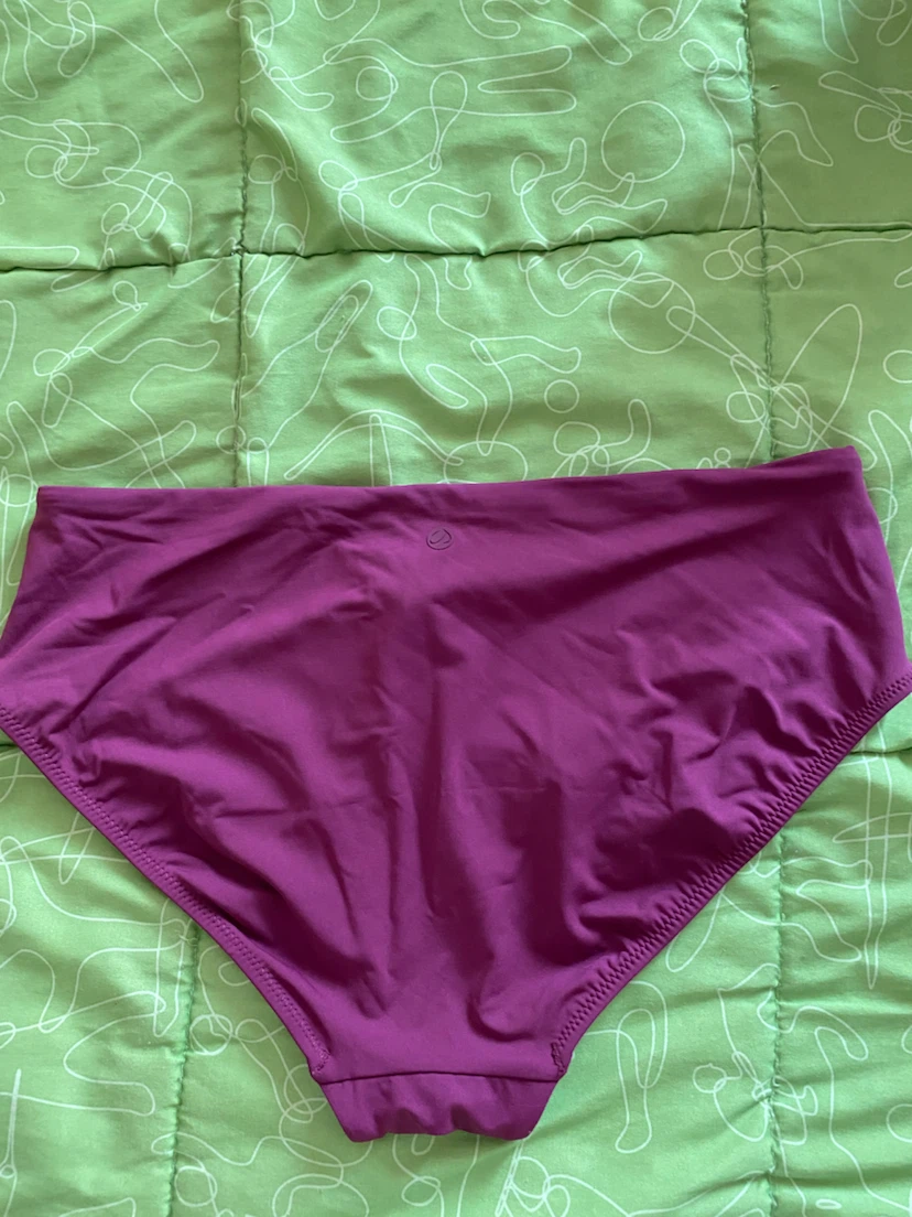 CRZ YOGA Bikini Bottoms - Size Medium - Plum - photo 3