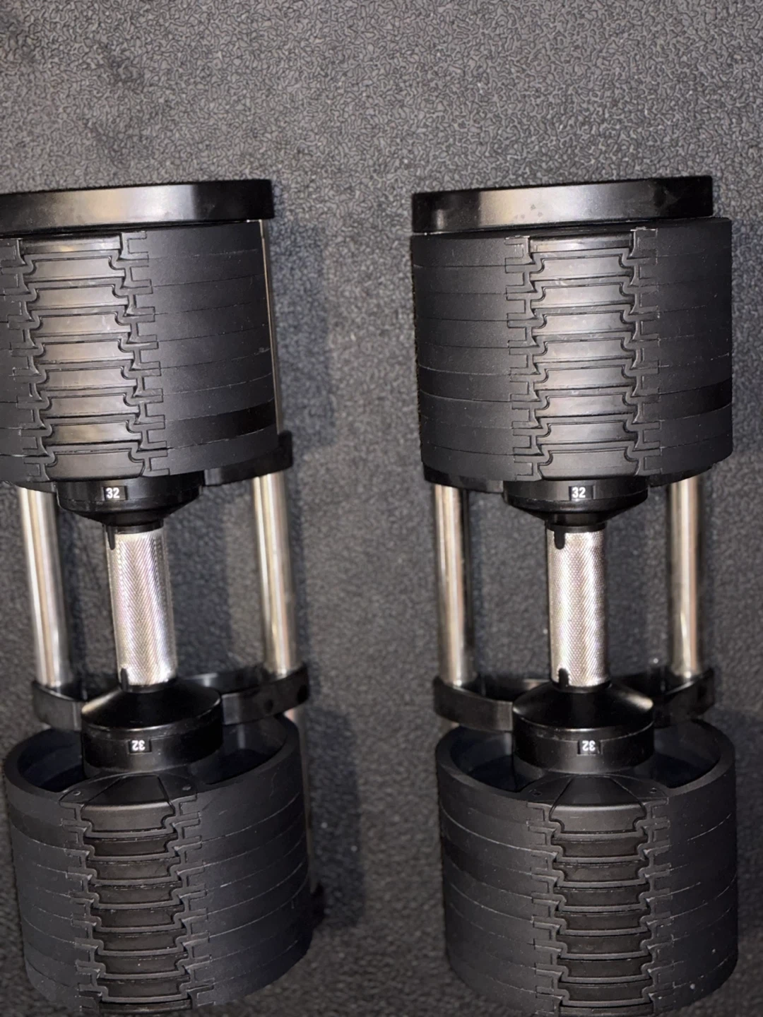 Adjustable dumbbells, heavy dumbbells, adjustable bench