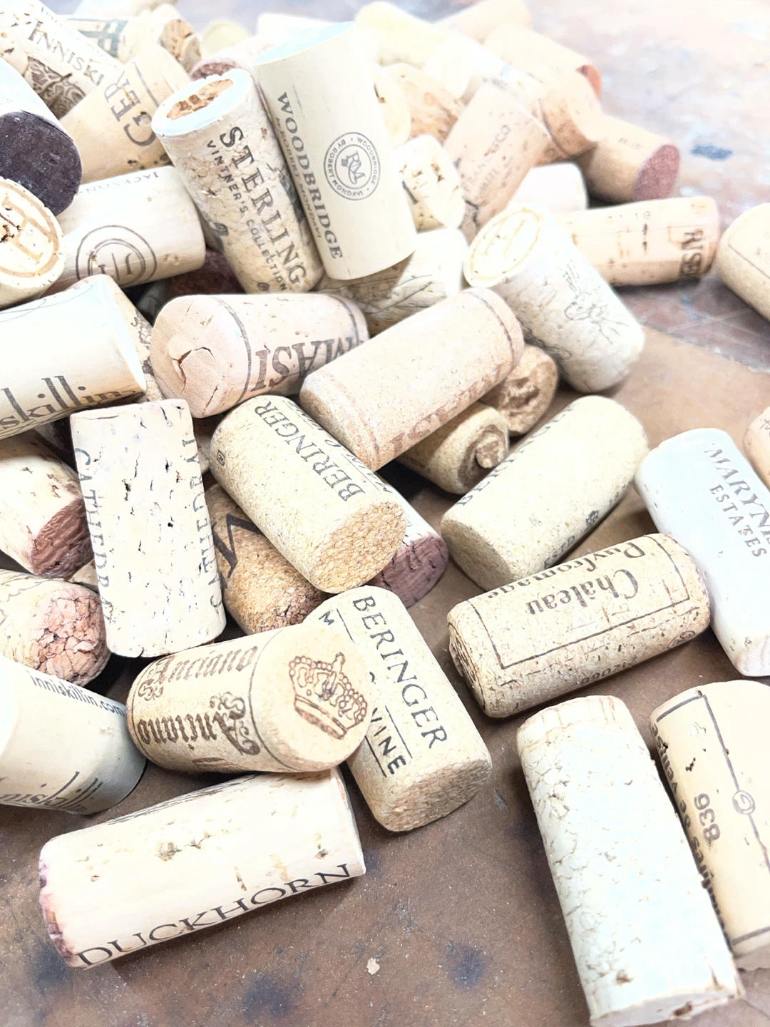 Bulk Lot (125 pc) of Assorted Wine Corks - photo 3