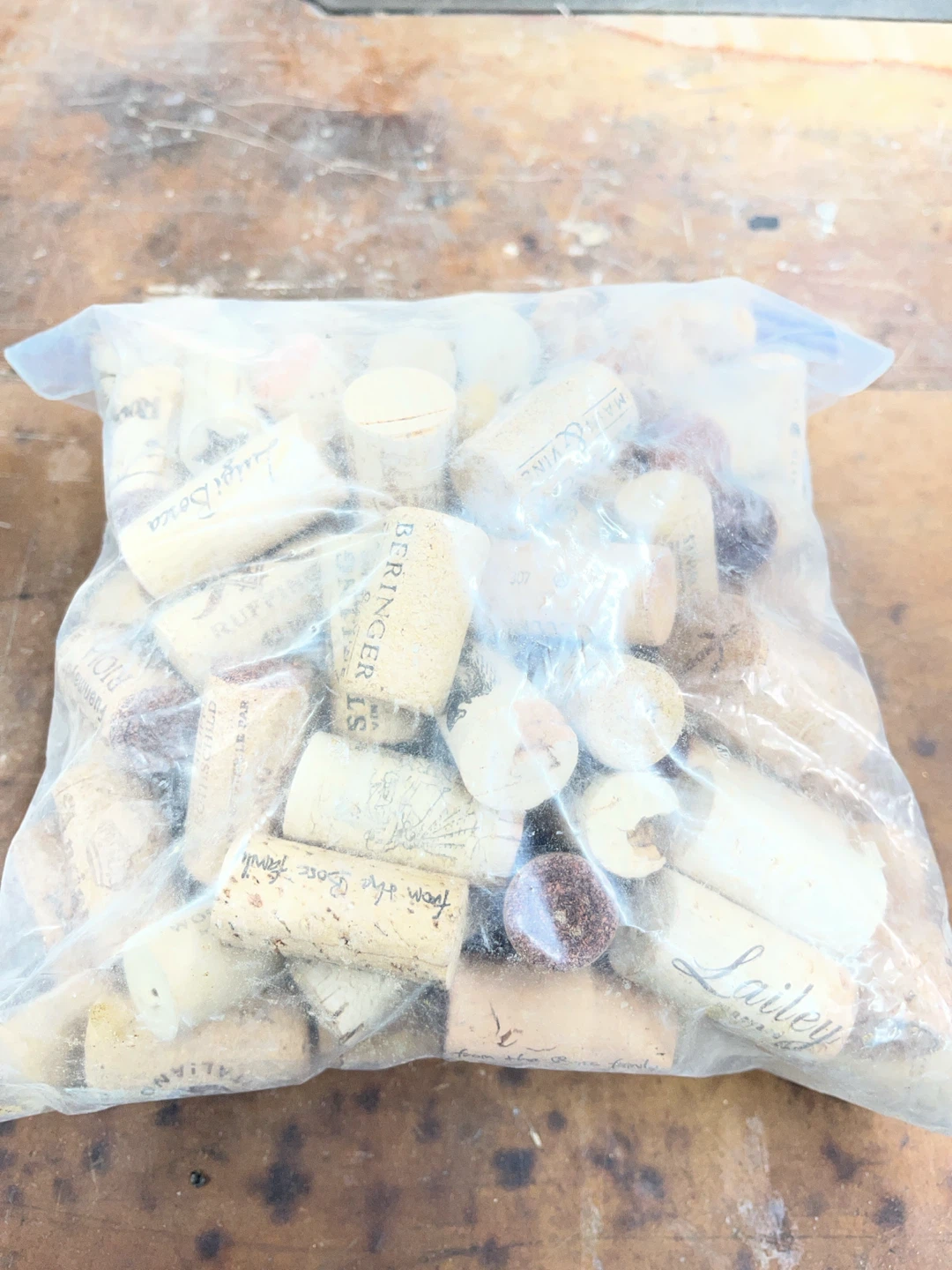 Bulk Lot (125 pc) of Assorted Wine Corks - photo 4