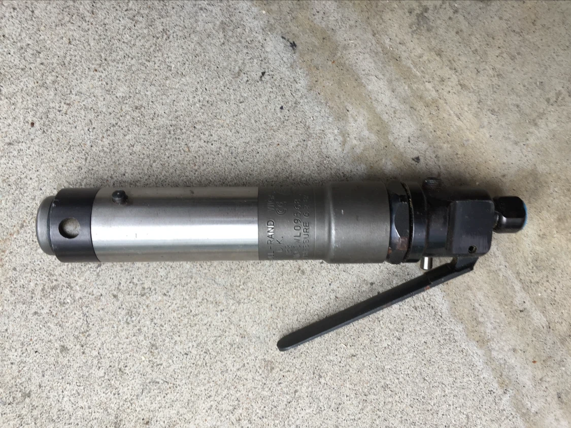 INGERSOLL RAND AIR CHISEL SCALER - photo 3