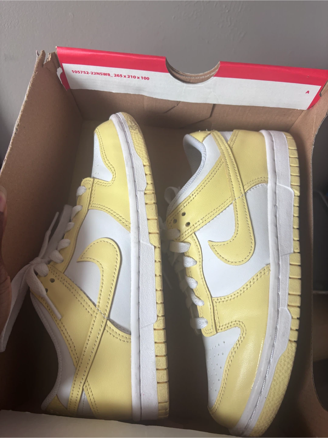 Nike Dunks (Pale Yellow) - size 4