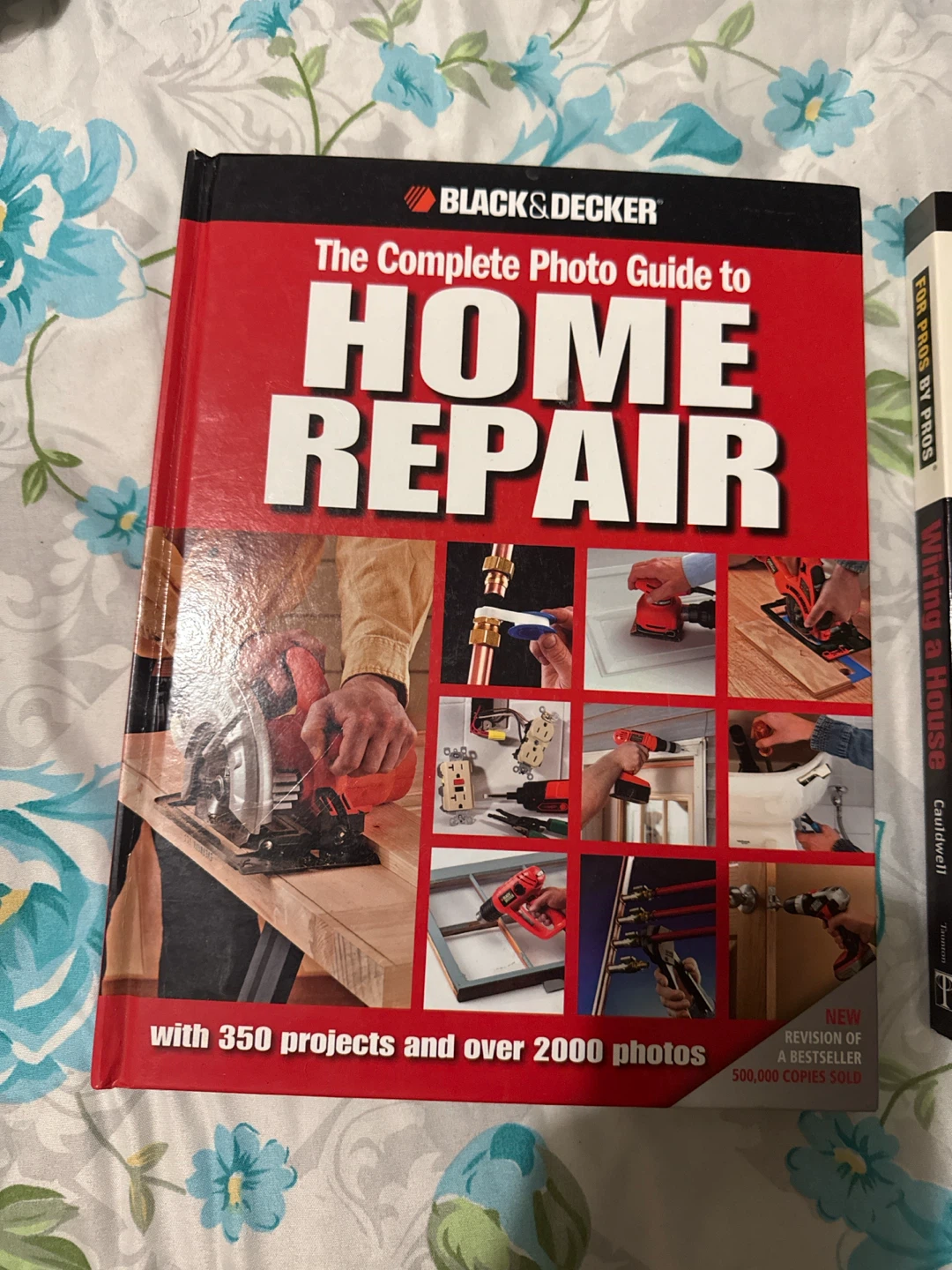 Black & Decker The Complete Photo Guide to Home Repair Book
