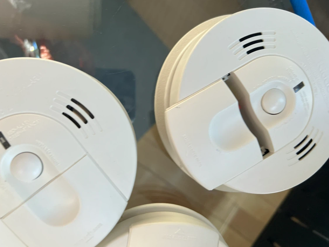 2 Smoke and Carbon Monoxide Alarms (2-Pack) - photo 4