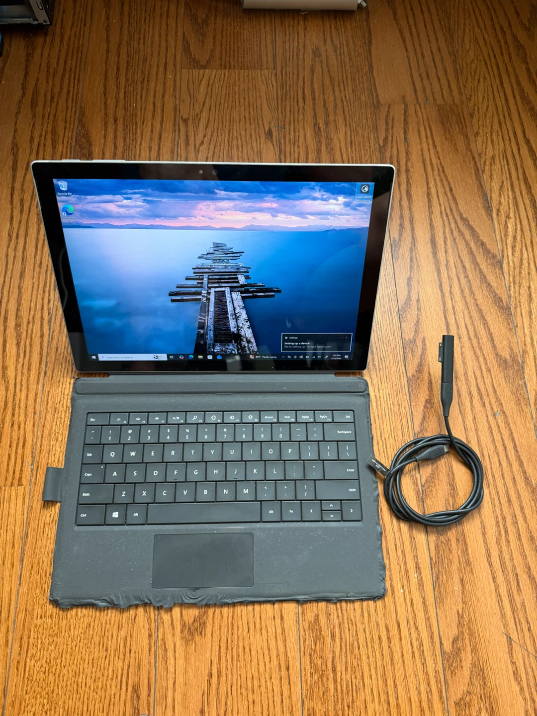 Microsoft surface pro 4  touchscreen with keyboard