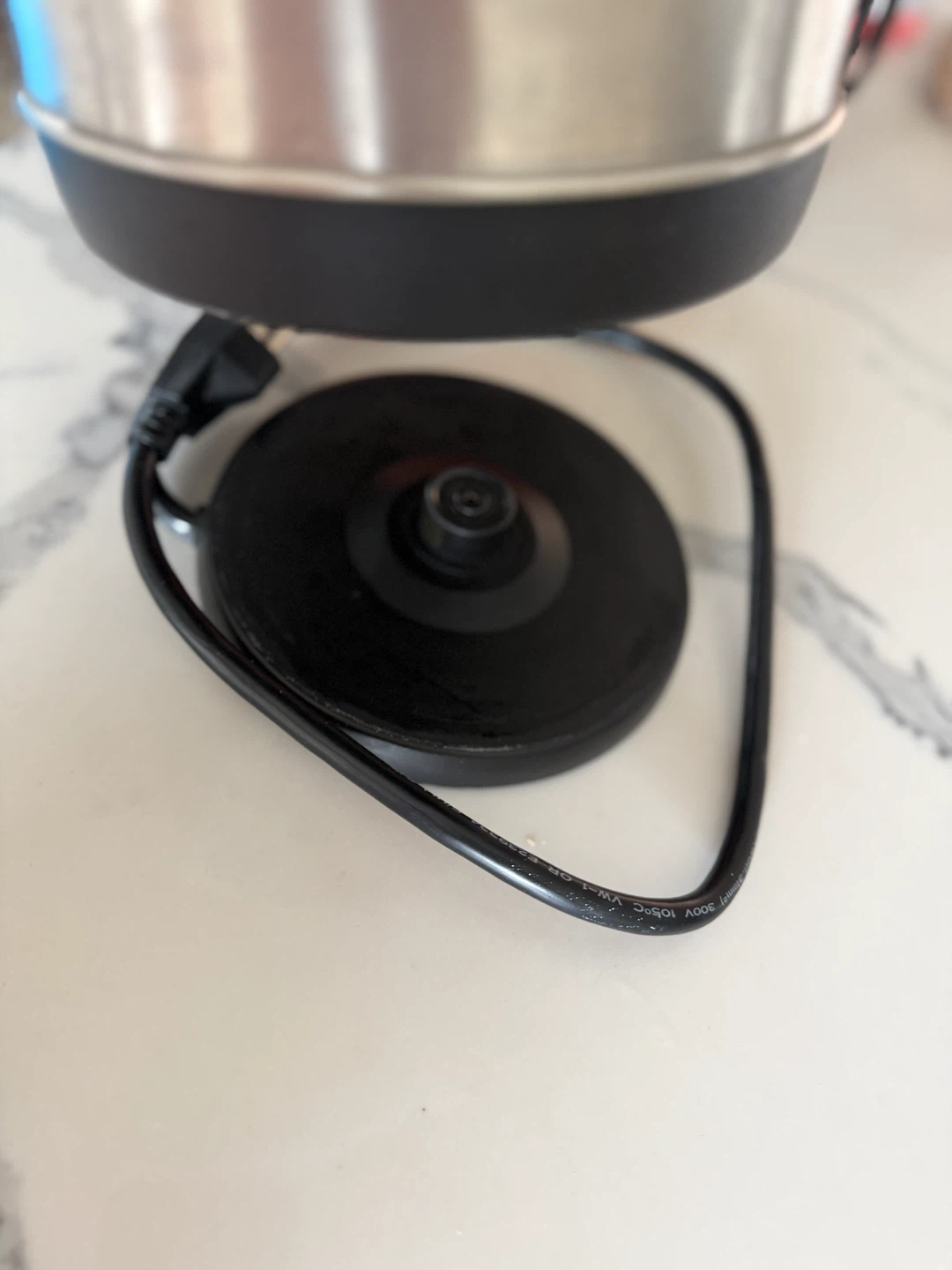 Chefman Electric Kettle - photo 3