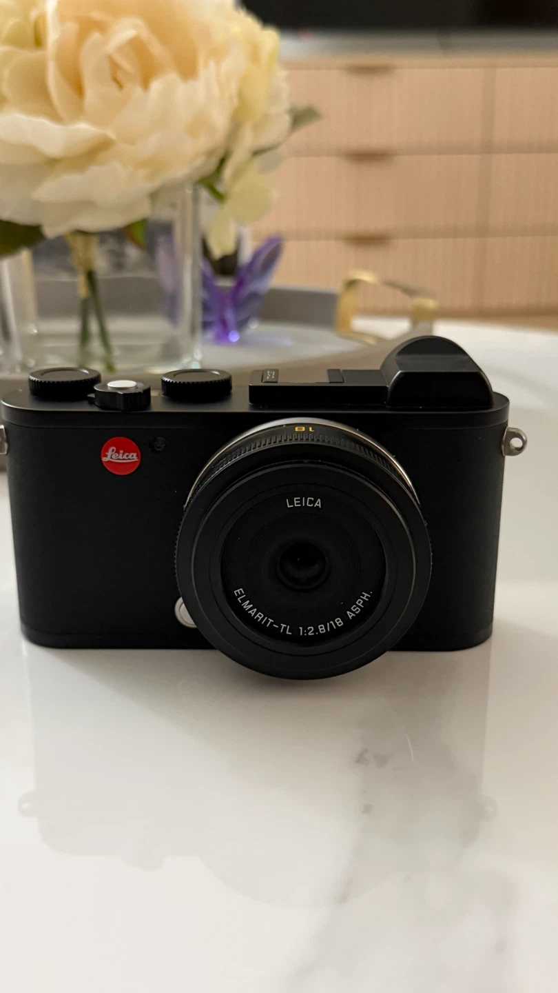Leica Camera No 7323