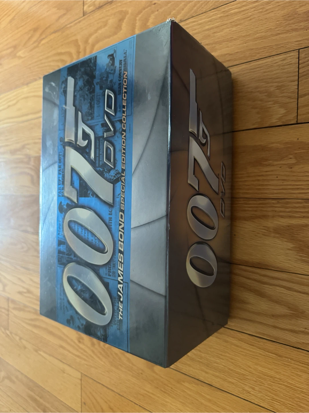 James Bond 007 DVD Collection Box Set - photo 4