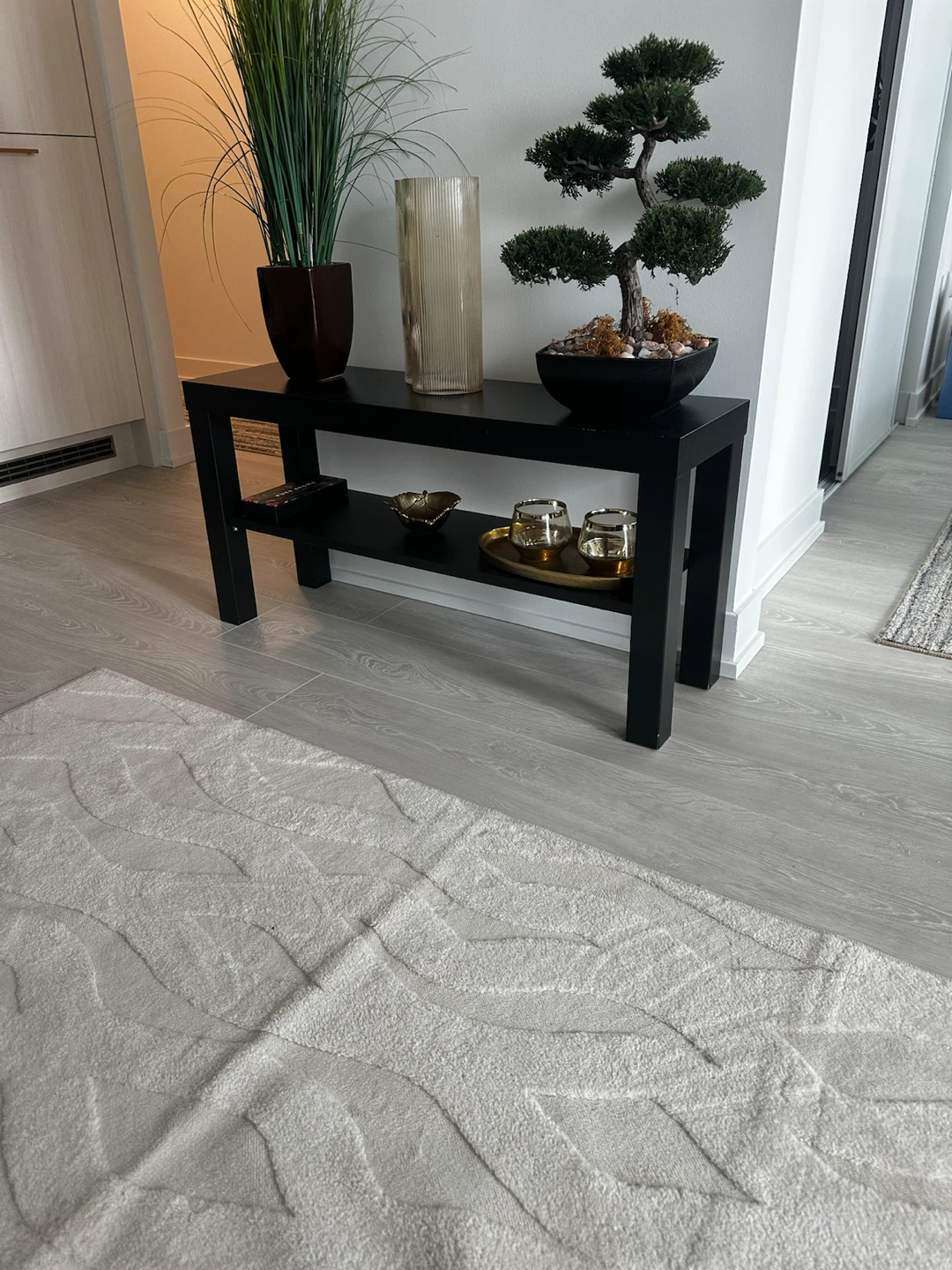 Black Two-Tier Console Table - photo 2