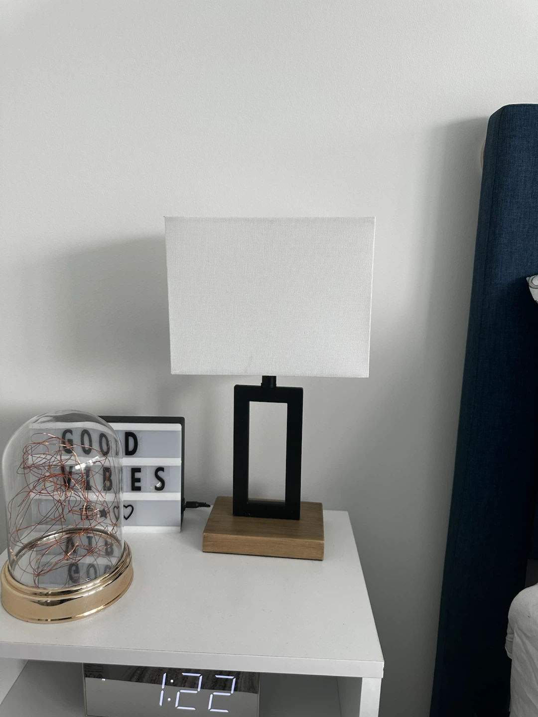 Modern Table Lamp with White Shade - photo 2