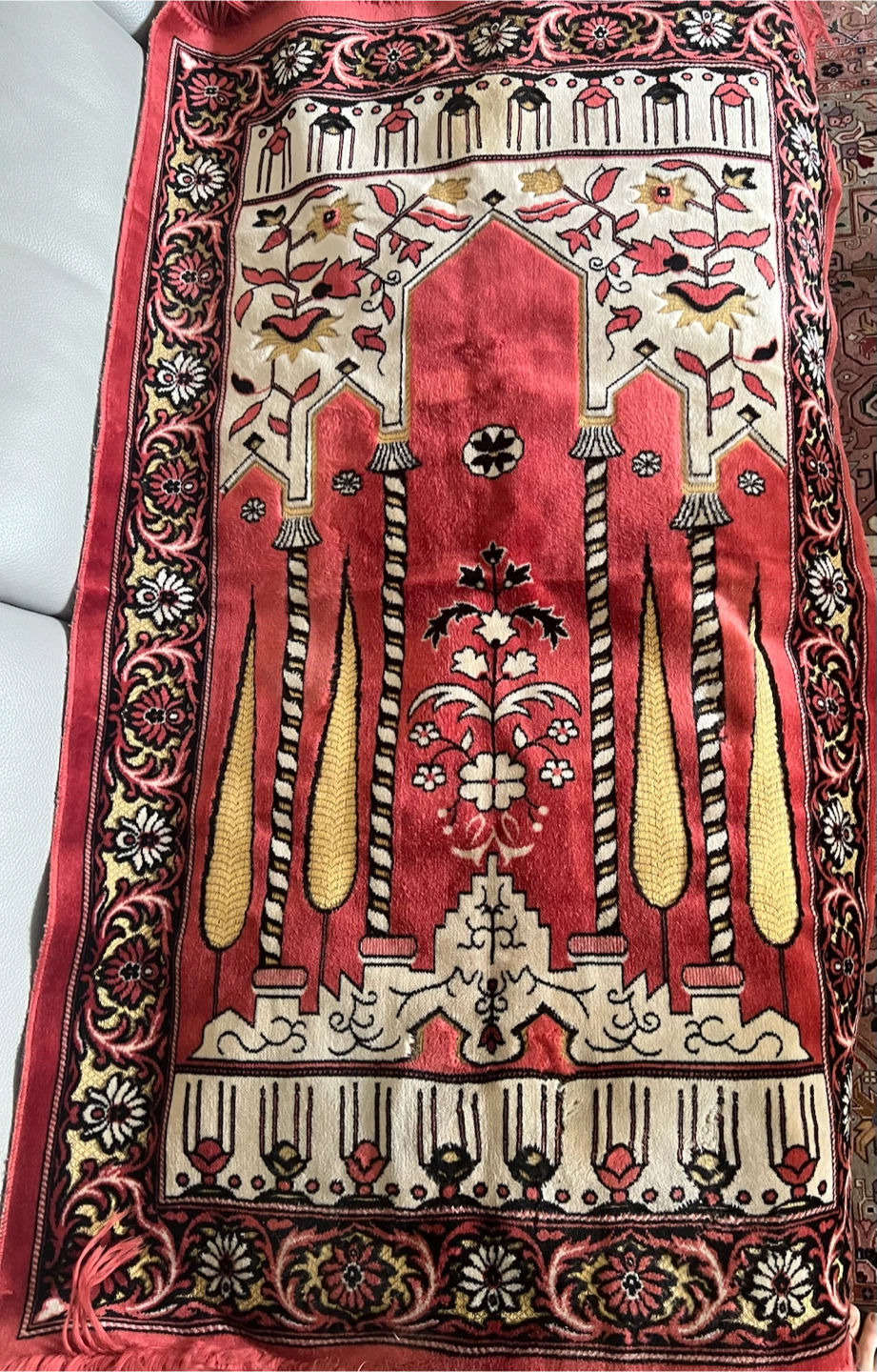 Red Prayer Rug with Tassel Fringe - photo 2