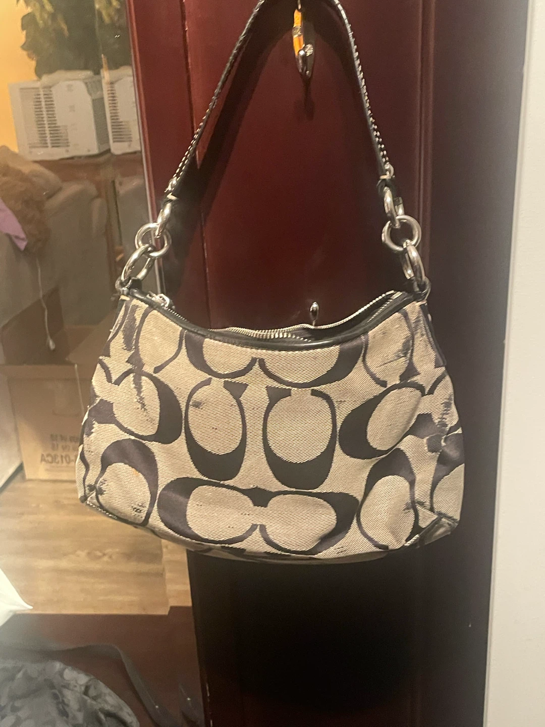 Coach Signature Canvas Shoulder Bag - photo 2