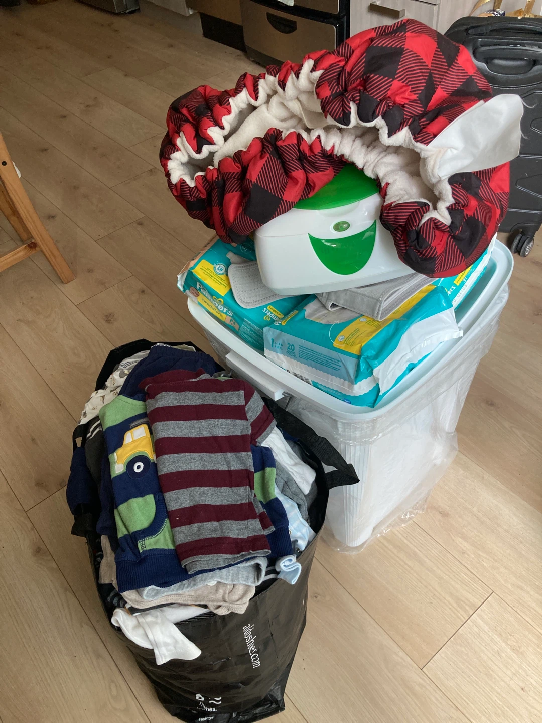 Baby Clothes and Diapers Bundle - photo 2