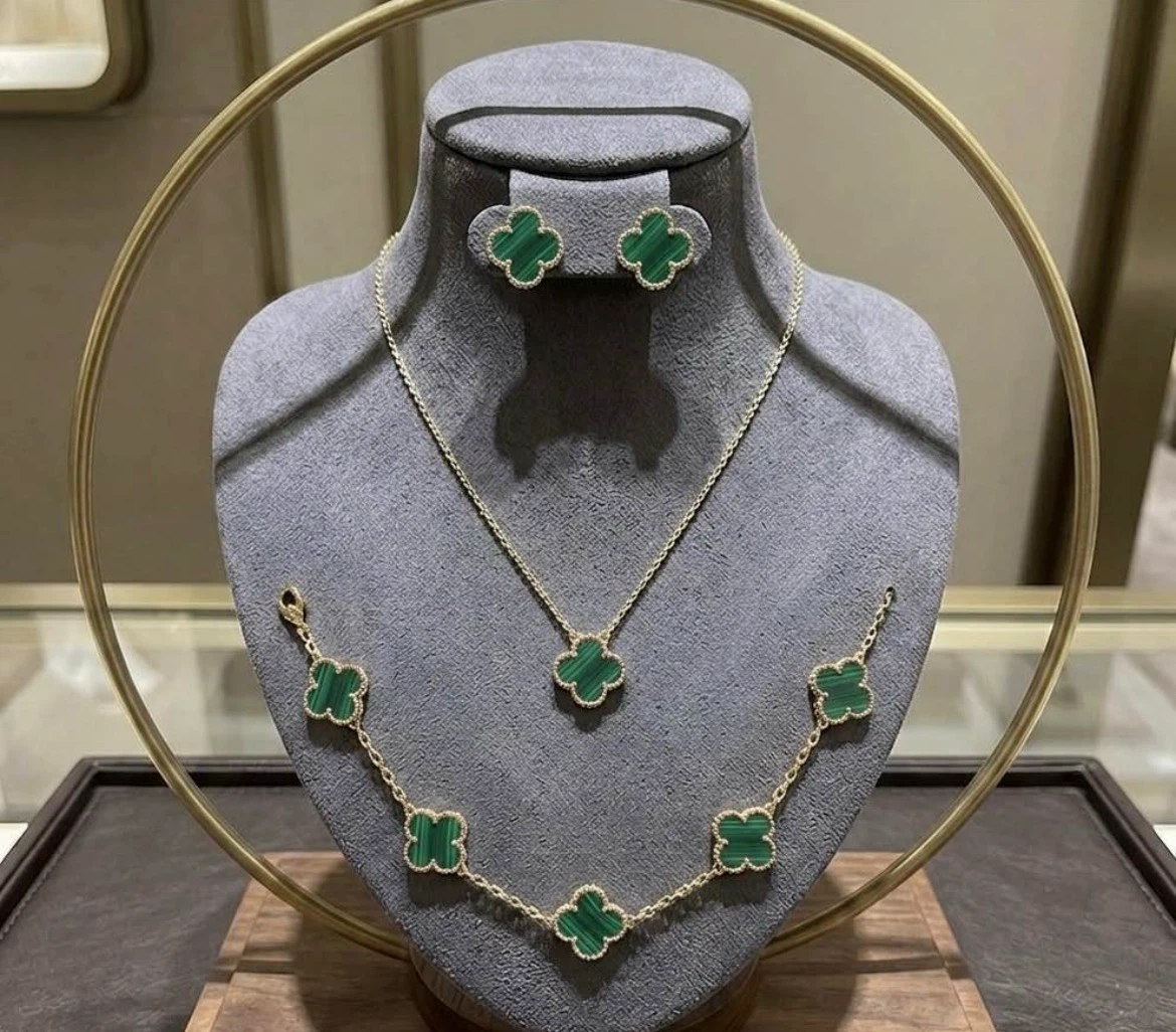 Stunning Green clover 20k Gold Plated Italian Motif set