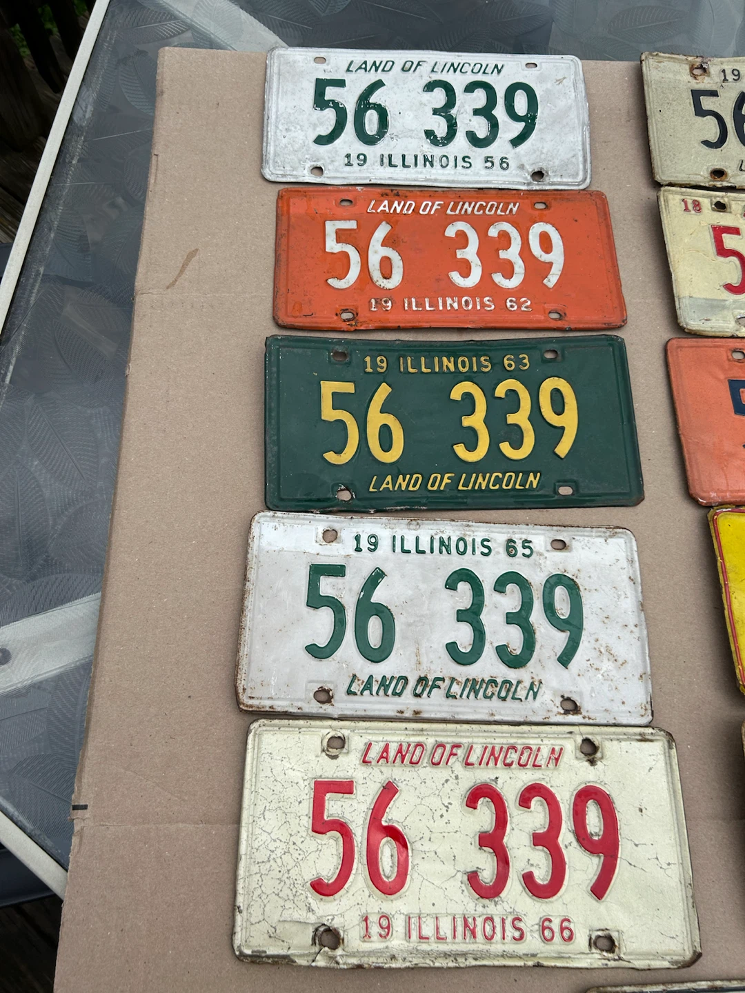 Collection of matching Illinois license plates multiple years - photo 2
