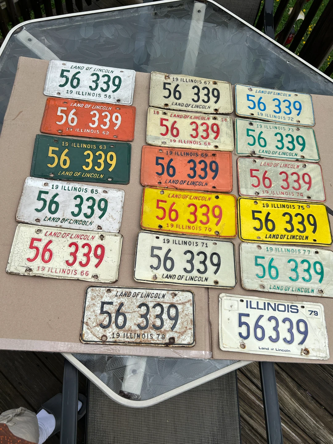 Collection of matching Illinois license plates multiple years - photo 3
