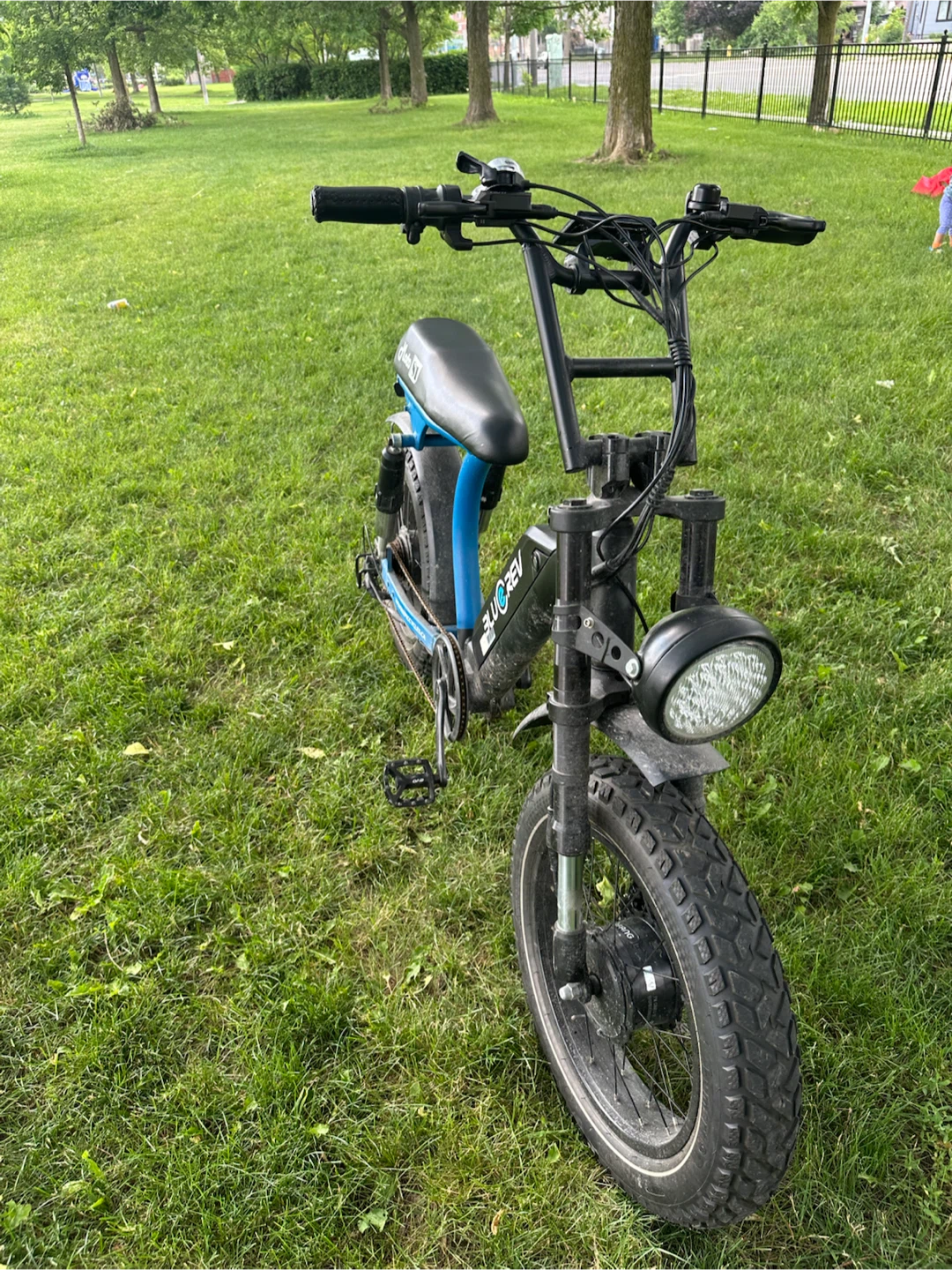 Blurev Moto 81 Dual Motor - photo 4