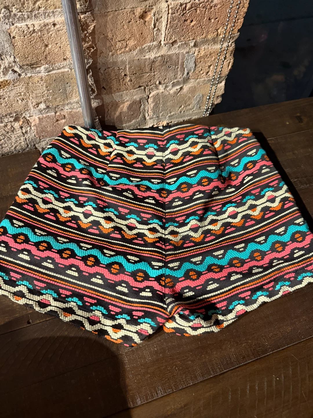 Lollapalooza?! H&M Coachella Patterned Shorts Size 6 - photo 3
