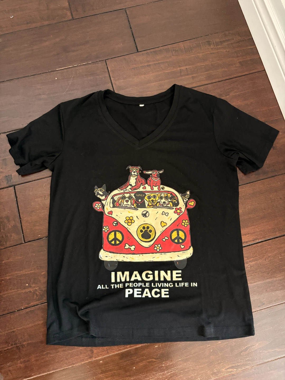 4 Women's Graphic T-Shirts - photo 4