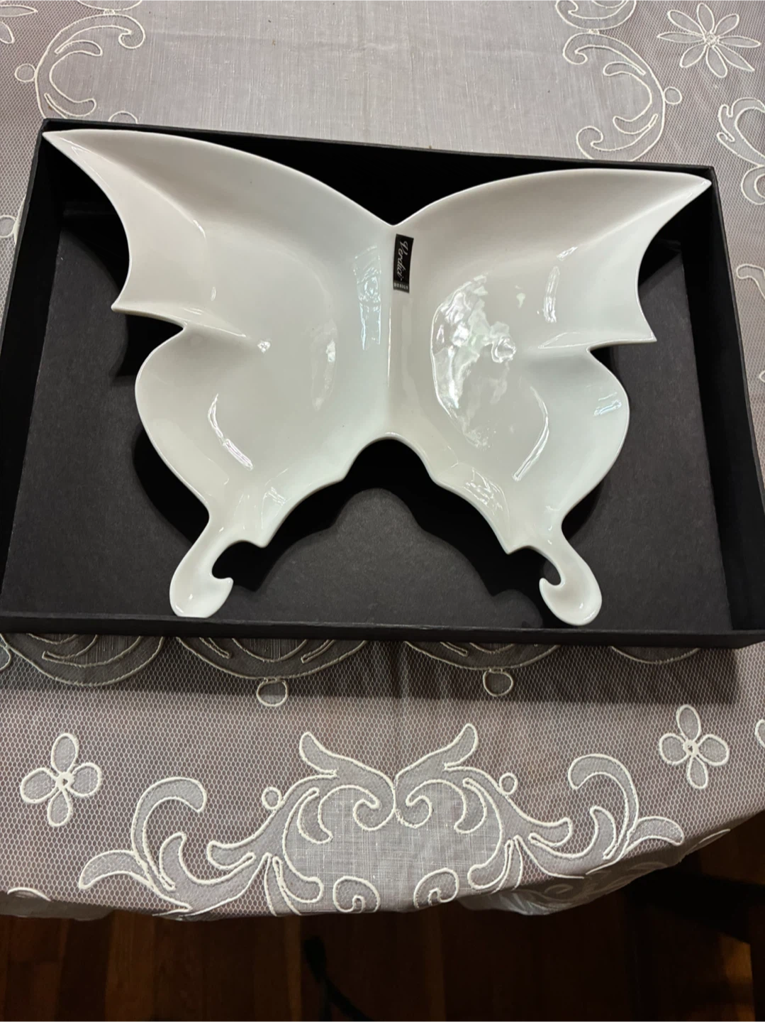 Verdici Butterfly Serving Dish with Box