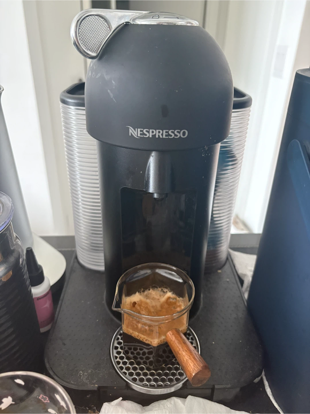 Nespresso VertuoPlus w milkfrother capsule descale