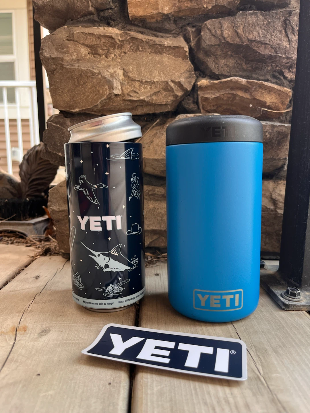 YETI Rambler Can Cooler - Blue