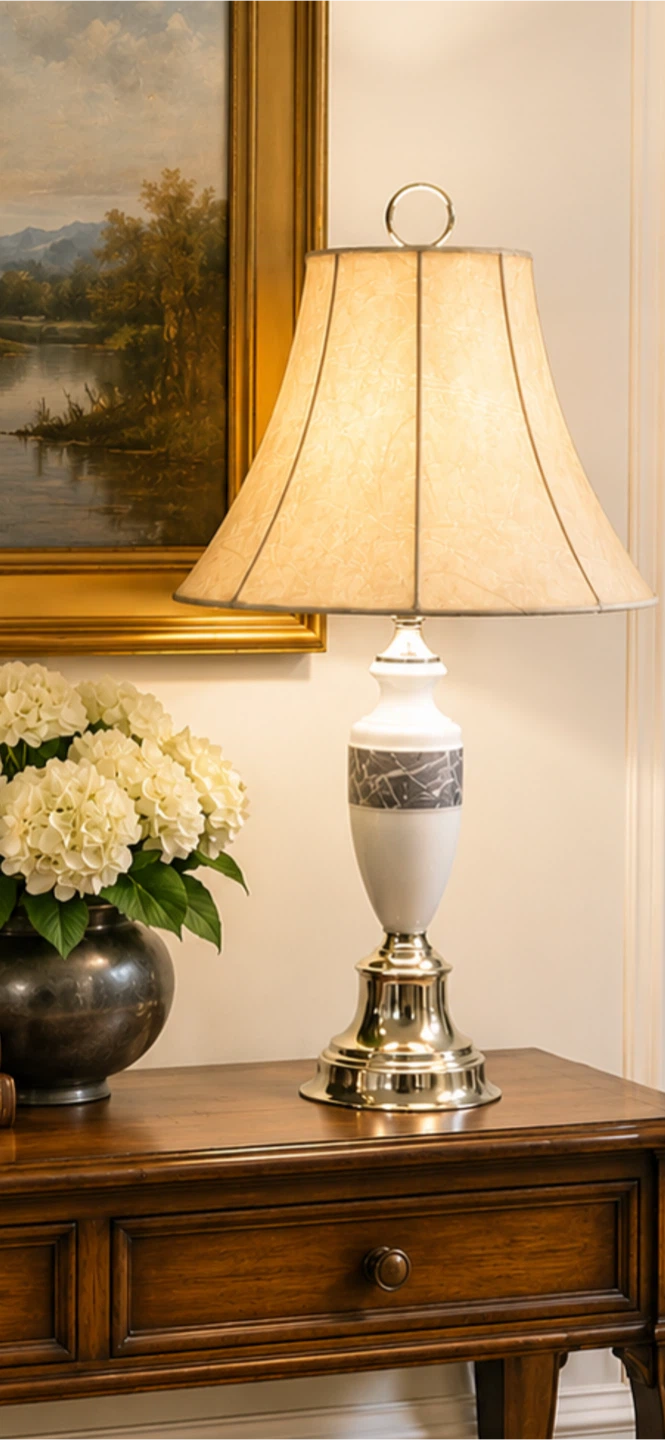 Pair of Table Lamps with White Ceramic Bases - photo 3
