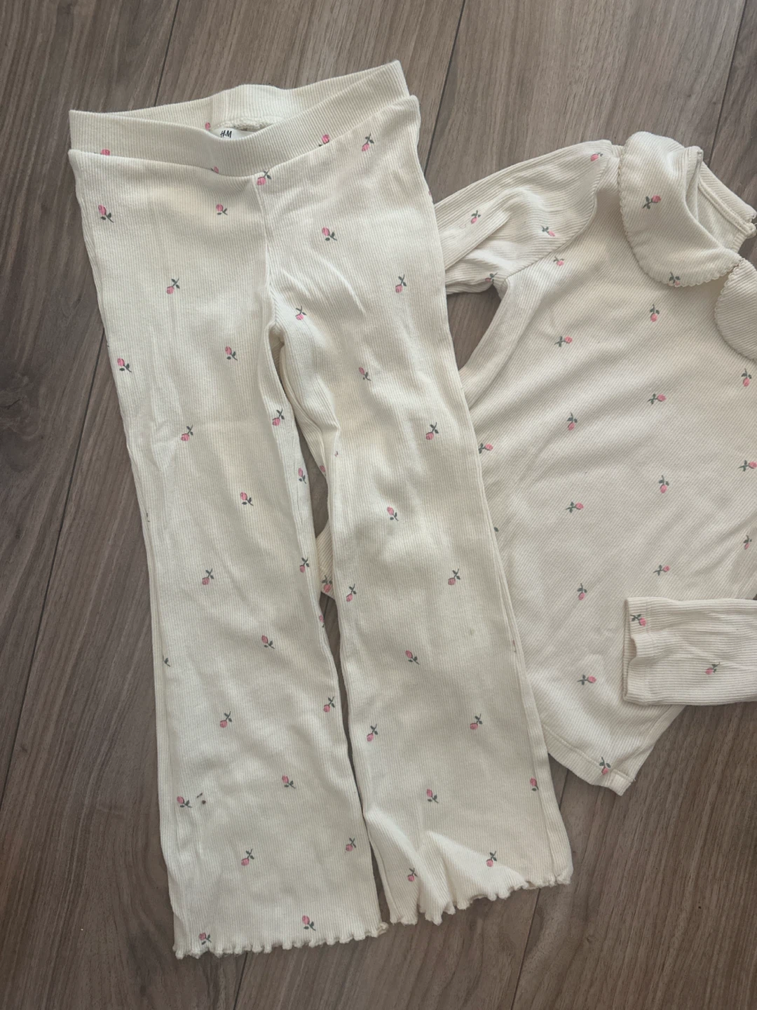H&M Ribbed Floral Set - Size 4-6A - photo 3