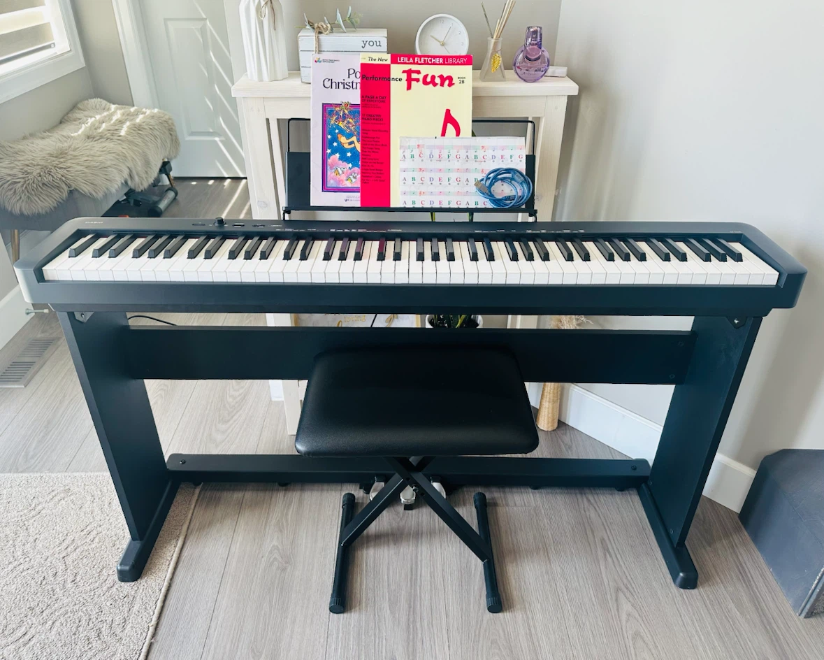 Beautiful Casio Digital Piano 88 weighted key – Like New, 3pedal
