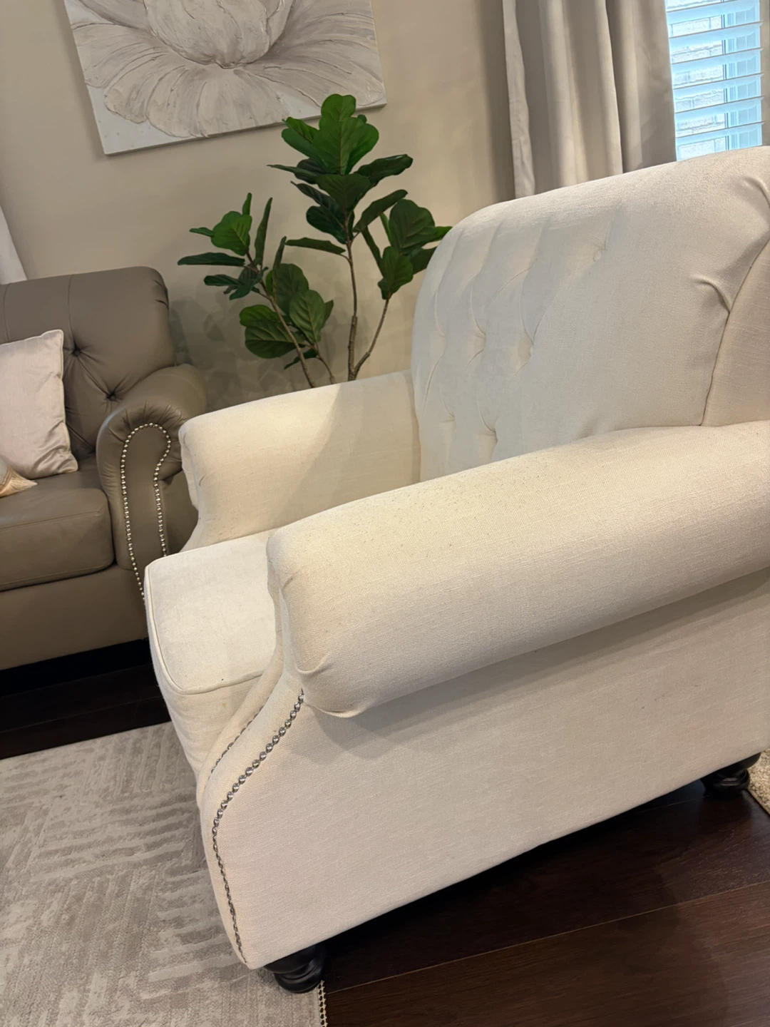 White/Off-white  Accent Armchair - photo 2